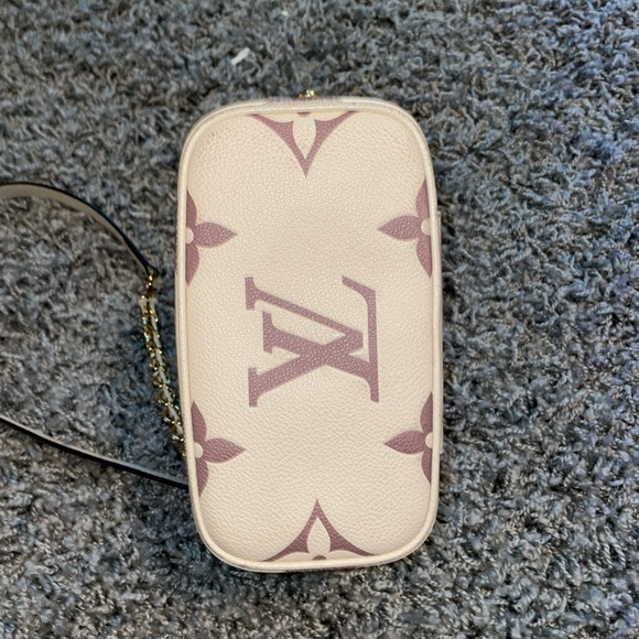 Louis Vuitton Monogram bag - Picture 2 of 5